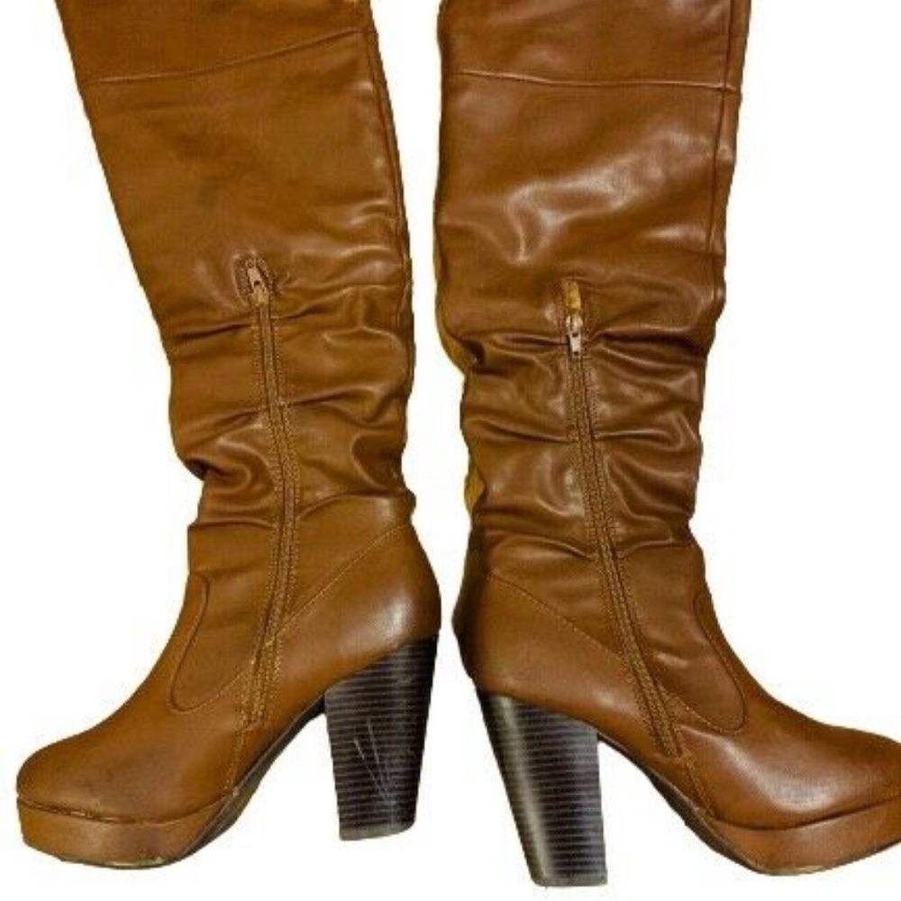 Scrunchy Brown Chunky Heel Boots - Size 9 - Picture 3 of 3